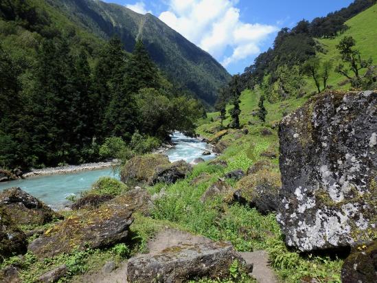 Lors de la remontée de la superbe vallée de la Kawadi khola