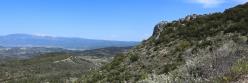 Vue sur la vallée de l'Auzon et le Mont-Ventoux depuis le belvédère de Ribastié