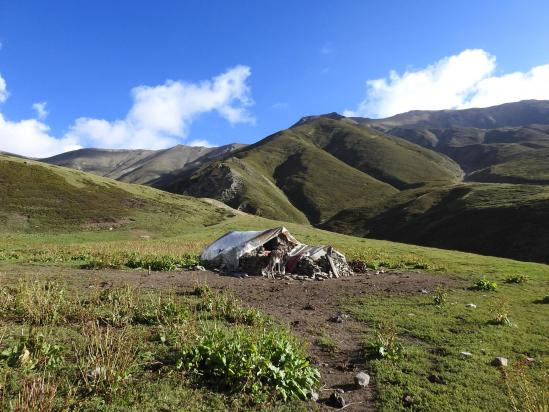 Tosa kharka, deux ou trois habitations estivales au milieu de rien du tout !