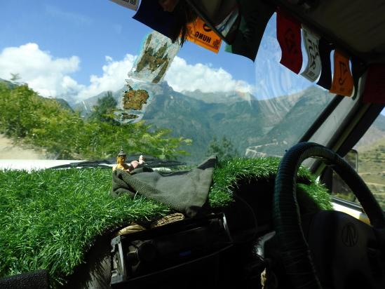 A bord du Mahindra Bolero 4x4