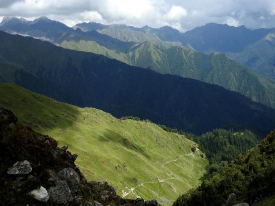 La région des collines népalaises, on peut quand même affirmer que c'est vallonné...!