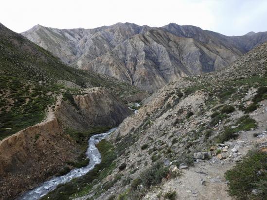 Au hauteur de la Dachung khola juste après avoir bifurqué