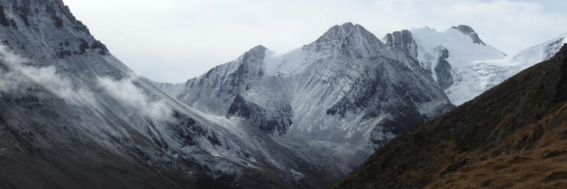 Le fond de la vallée (Norbung Kang)