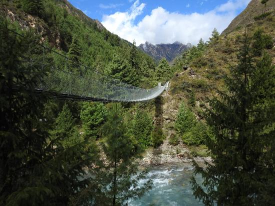 A la confluence des vallées de la Phoksumdo khola et de la Pugmo khola