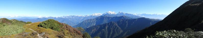 Panorama du Gaurishankar à l'Everest depuis le col au S du Pike peak II
