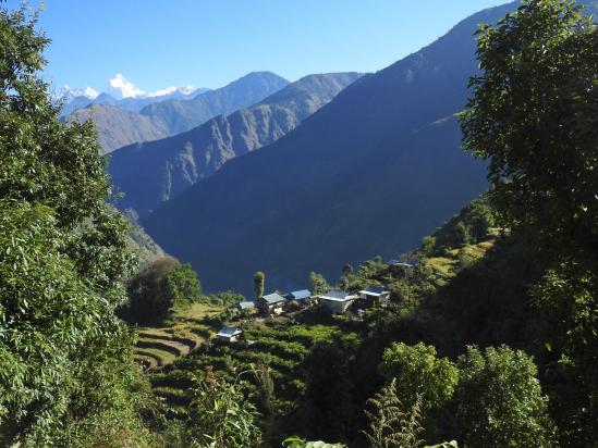 Descente sur le village d'Oitangu