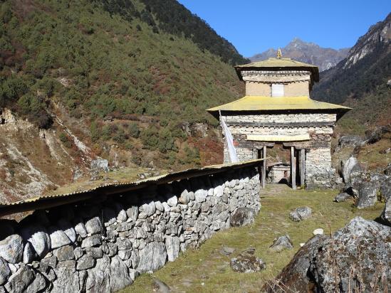 Le khani à l'entrée N d'Olangchun Gola