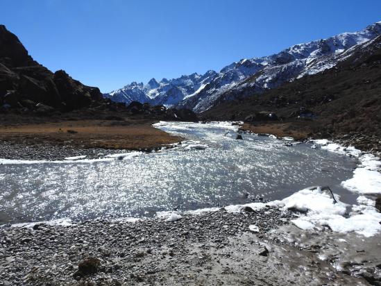 Traversée du premier plateau lacustre