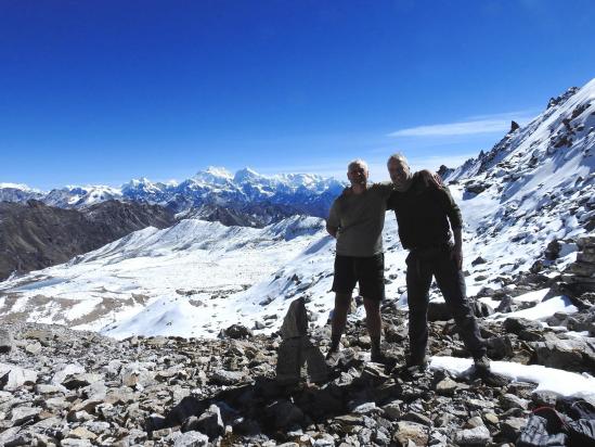 Les 2 Pierre au milieu des pierres lors de la traversée du Lumbasumba La