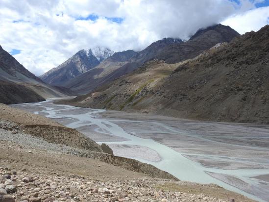 On retrouve la vallée de la Chandra chu à mi-chemin entre le lac et Batal