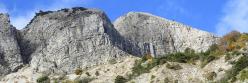 Les falaises orientales de la Lance vues depuis le chemin du col de Concourdet