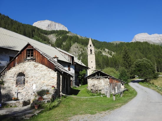 De retour à l'abbaye de Laverq...