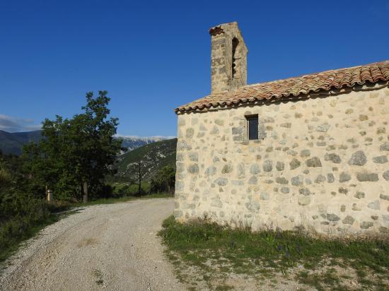 La chapelle au-dessus du col de l'Aiguillon Saint Claude