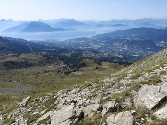 Au collet sur l'arête E du Piolit (cuvette du lac de Serre-Ponçon)