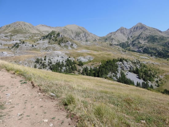 Sur le sentier de ronde de Rouanne Haute