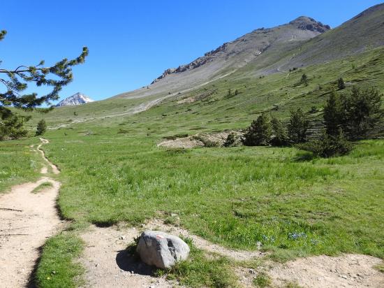 L'Aiguille Rouge vue depuis l'entrée W du plateau)