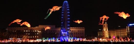 Sur la place Bellecour à l'occasion de la Fête des Lumières 2019