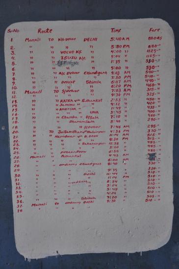 Horaires à la gare routière de Manali