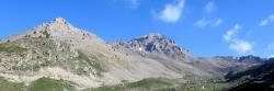 Petit et Grand Aréa vus depuis la route d'accès au col du Granon