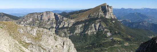 Le massif des Trois Becs depuis le sommet du Grand Delmas (montagne de Couspeau)