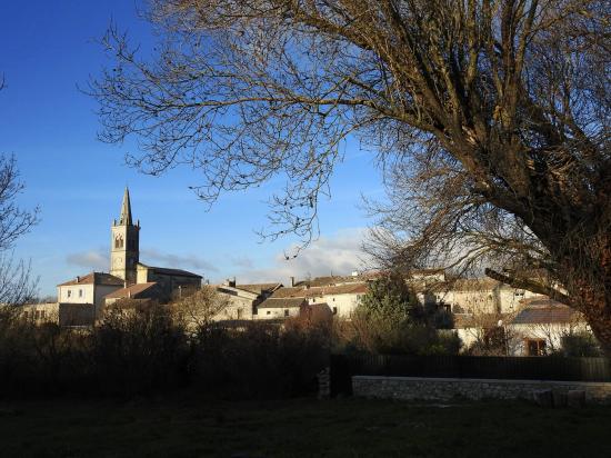 Montjoyer en Drôme Provençale