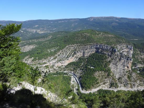 Les gorges de la Méouge vues depuis le sentier d'accès au Pic de Saint-Cyr