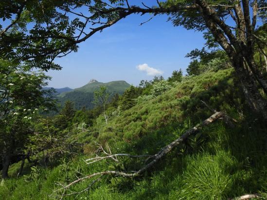 Montée vers le Rocher du Bec de l'Aigle