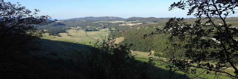 Panorama depuis le chemin de montée à la ferme du Grand-Echaillon