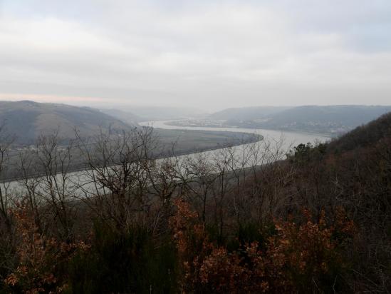 St Vallier vu depuis le belvédère du Puy de Serves