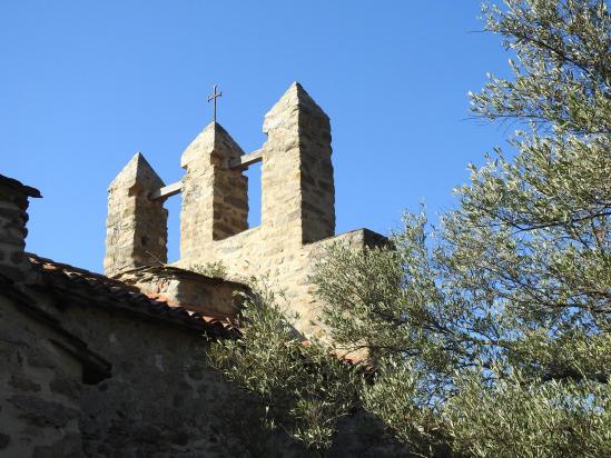 Le drôle de clocher de l'église de Casesnoves