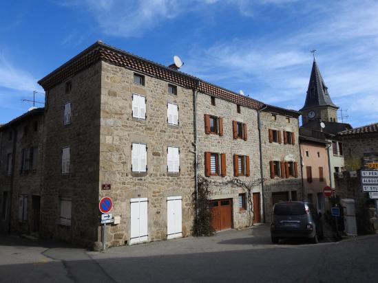 Gilhoc s/ Ormèze