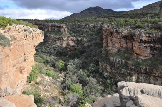 Sur la rive droite du canyon de Tamlalt