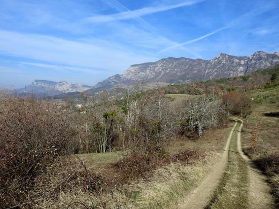 Descente sur Mornans depuis le col du Rastel