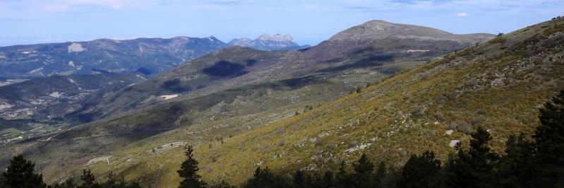 Couspeau, les Trois-Becs et La Servelle vus depuis le sommet du Gros Moure