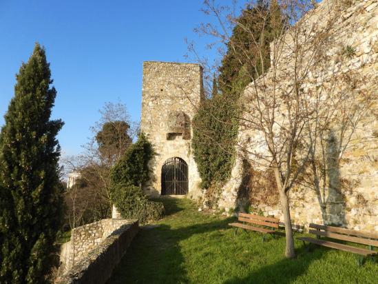 Le château de Roussas