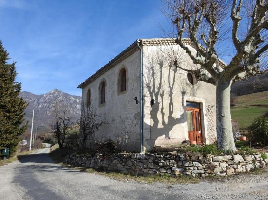 Le temple de Mornans (aujourd'hui transformé en gîte...)