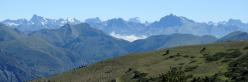 Lors de l'ascension du pic de Céüse, vue sur le massif des Ecrins