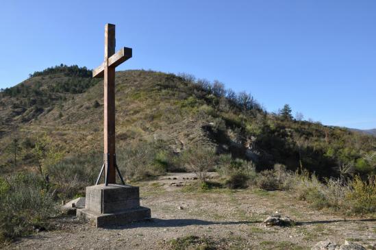 Le belvédère de la croix au-dessus de Coux