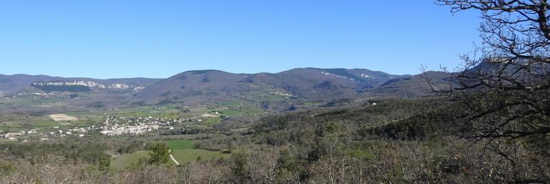 Vue plongeante sur Beaufort depuis Côte Belle