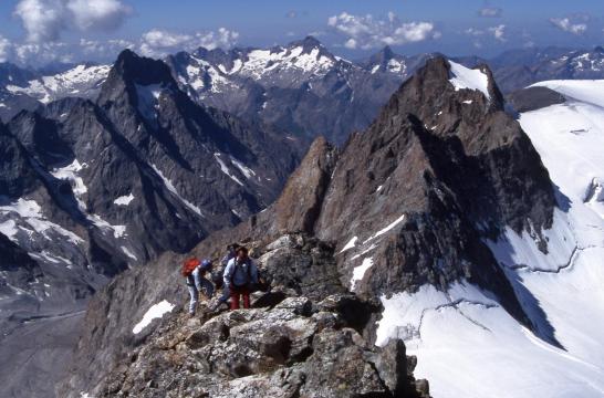 Le vallon de la Selle et le Pic de la Grave vus depuis l'itinéraire de montée au Râteau occidental