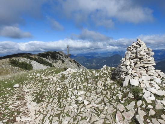 Au sommet de la montagne de la Lance (Rocher Garaux)