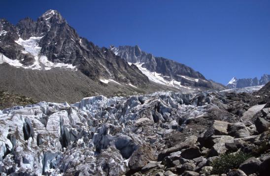 En bordure du glacier d'Argentière lors de la descente vers Lognan