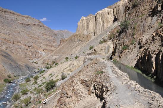 Entrée dans les gorges de la Zumlung Chu