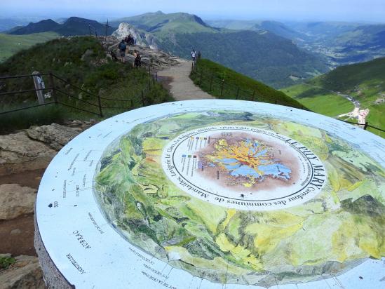 Au sommet du Puy Mary