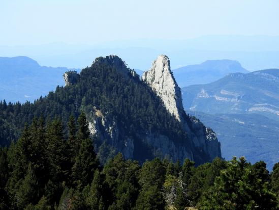 Le Dent de Die vue depuis l'itinéraire de montée au sommet de la montagne de Peyre-Rouge