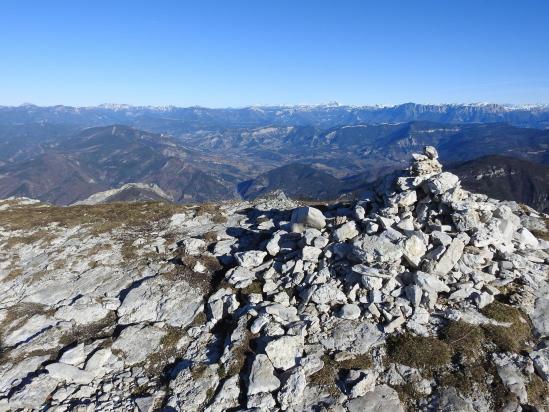 Au sommet de Rochecourbe, le Vercors