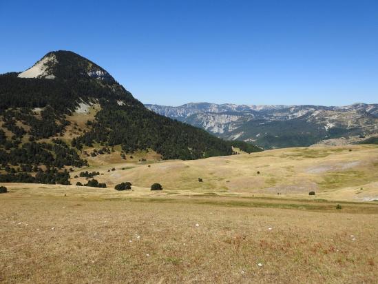 Le plateau du col de Jiboui et la montagne de Belle Motte