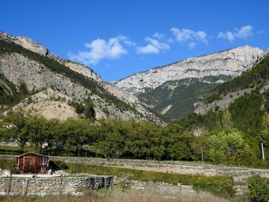 La montagne du Glandasse vue depuis le hameau des Duchères