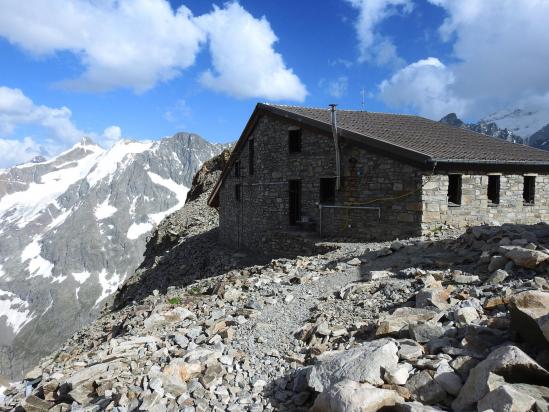 Le refuge Adèle Planchard sur la VN de la Pte Brevoort