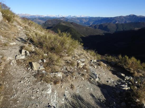 Descente du Pas de Siara face au Dévoluy